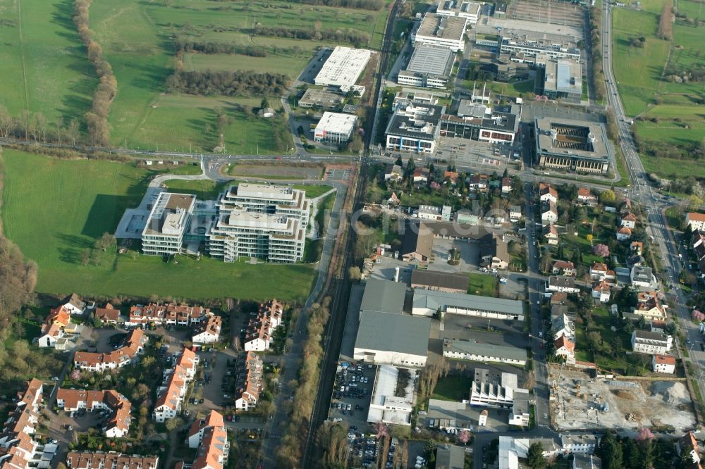 Luftaufnahme Kronberg im Taunus - Stadtansicht von Kronberg im Taunus im Bundesland Hessen