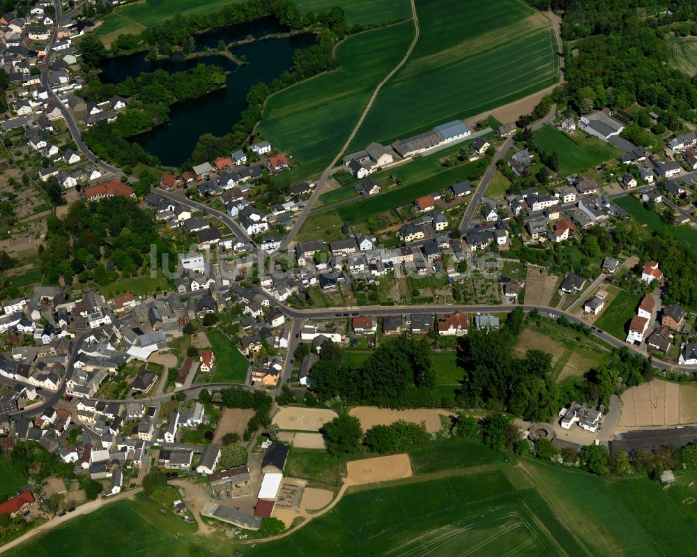 Luftbild Kruft - Stadtansicht von Kruft im Bundesland Rheinland-Pfalz