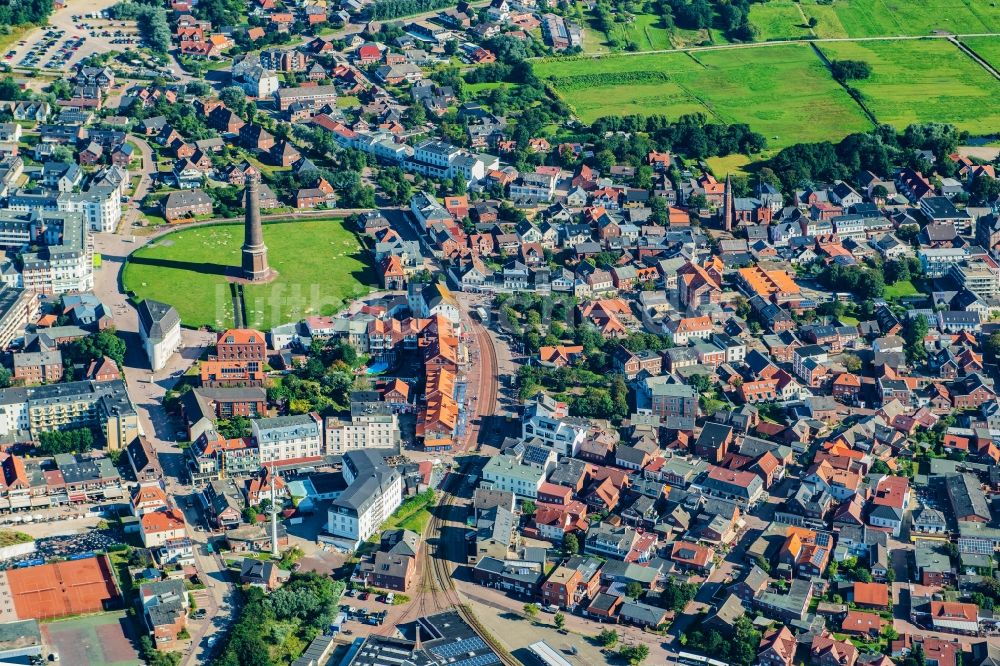 Luftaufnahme Borkum - Stadtansicht am Küstenbereich der Nordsee in Borkum im Bundesland Niedersachsen, Deutschland