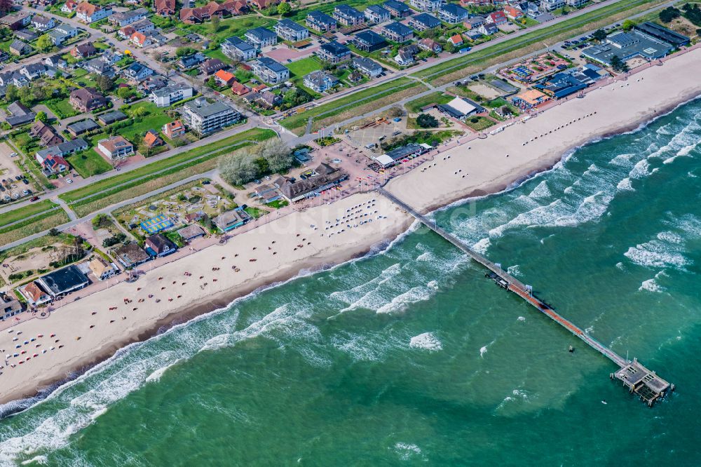 Luftaufnahme Dahme - Stadtansicht am Küstenbereich der Ostsee in Dahme im Bundesland Schleswig-Holstein, Deutschland