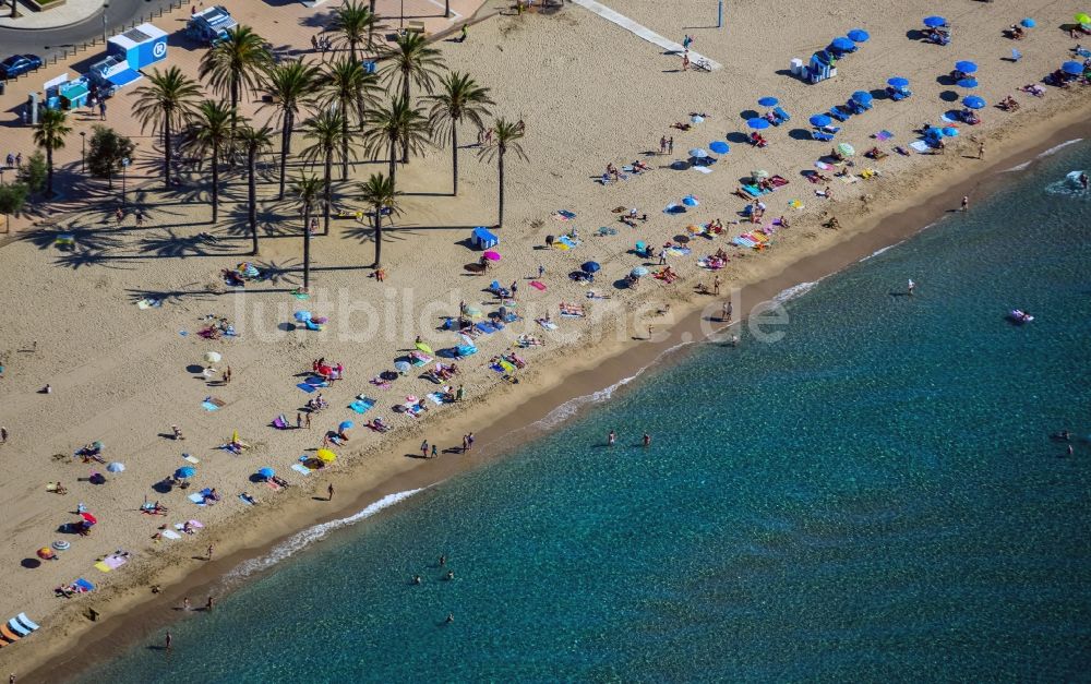 Luftaufnahme Roses - Stadtansicht Küstenbereich in Roses in Spanien