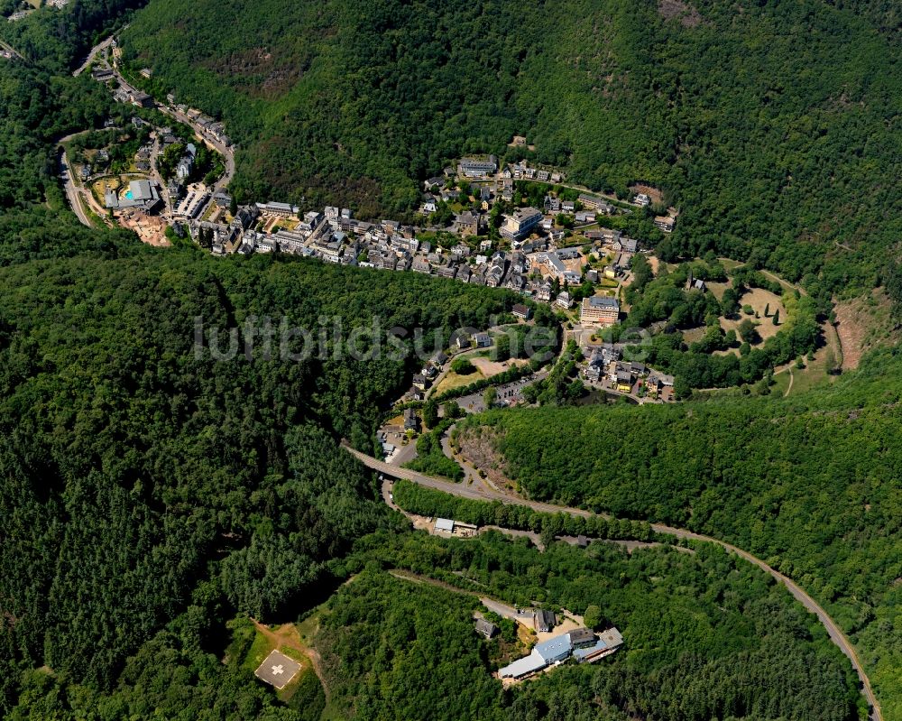 Bad Bertrich von oben - Stadtansicht vom Kurort Bad Bertrich im Bundesland Rheinland-Pfalz