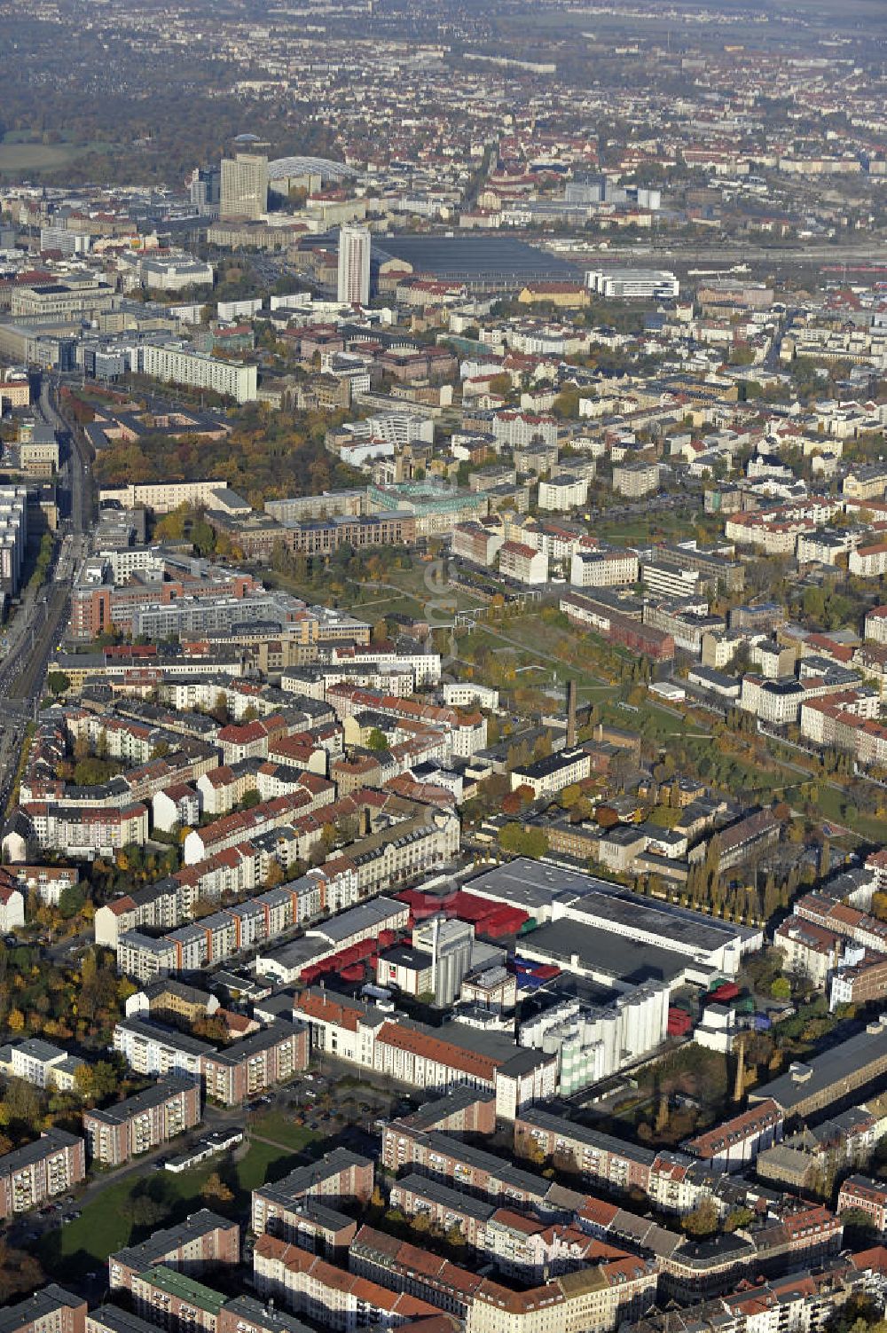 Leipzig aus der Vogelperspektive: Stadtansicht Leipzig im Herbst