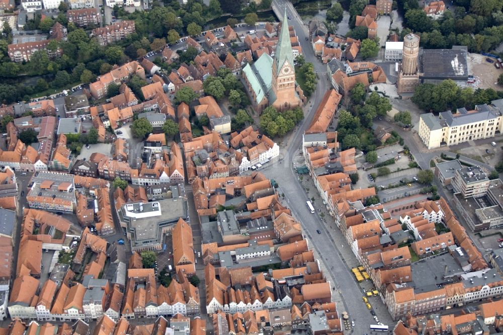 Lüneburg aus der Vogelperspektive: Stadtansicht Lüneburg im Bundesland Niedersachsen