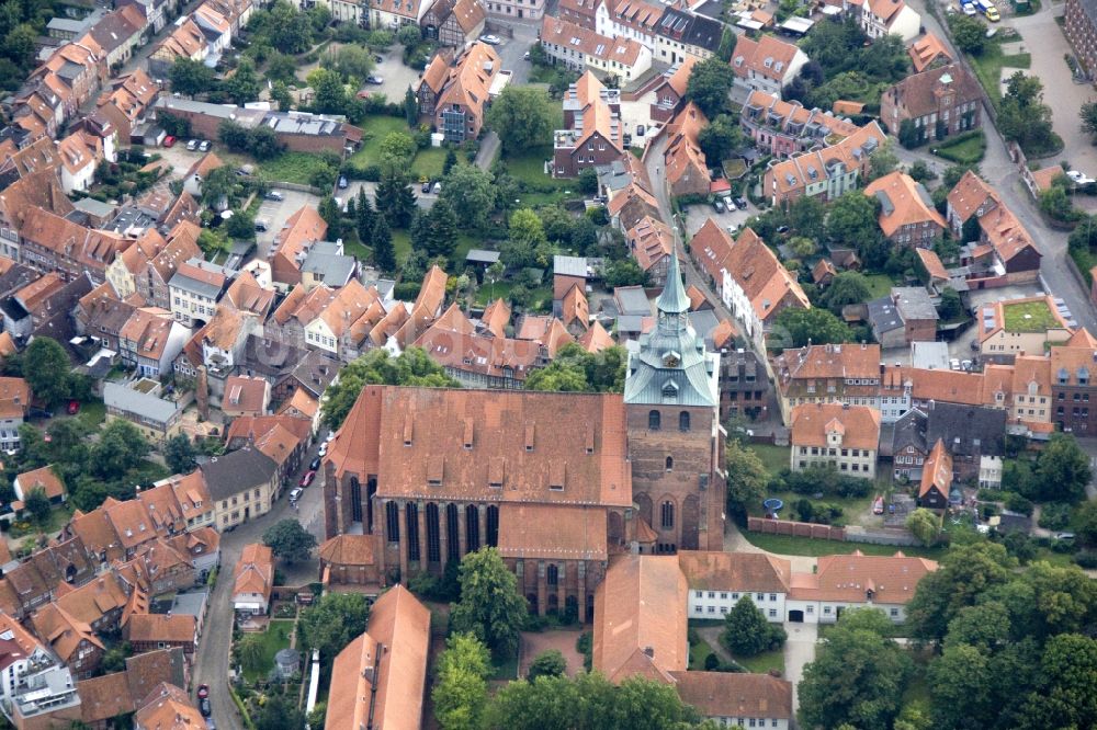 Lüneburg aus der Vogelperspektive: Stadtansicht Lüneburg im Bundesland Niedersachsen