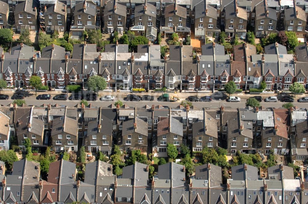 London von oben - Stadtansicht vom Londoner Reihenhaus- Wohngebiet am Wimbledon Park