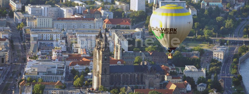 Luftbild Magdeburg - Stadtansicht der Magdeburger Innenstadt am Zentrumsbereich des Magdeburger Doms