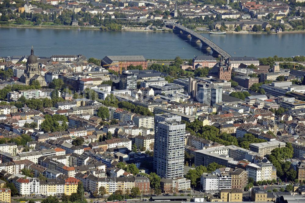 Mainz aus der Vogelperspektive: Stadtansicht Mainz