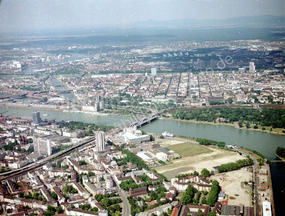 Luftbild Mannheim - Stadtansicht von Mannheim.