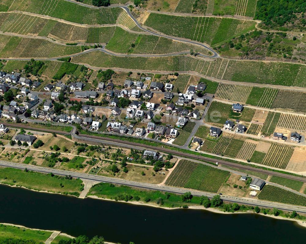 Luftbild Müden (Mosel) - Stadtansicht von Müden an der Mosel im Bundesland Rheinland-Pfalz