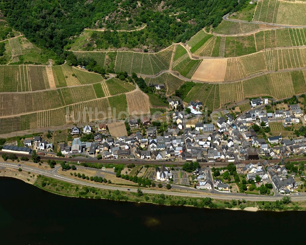 Luftaufnahme Müden (Mosel) - Stadtansicht von Müden an der Mosel im Bundesland Rheinland-Pfalz