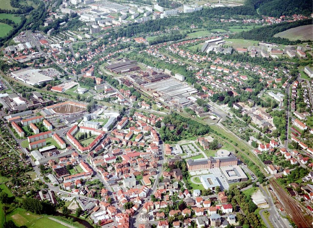 Luftbild Meiningen - Stadtansicht von Meiningen mit dem letzten und einzigen, deutschlandweiten Ausbesserungswerk für Dampflokomotiven.