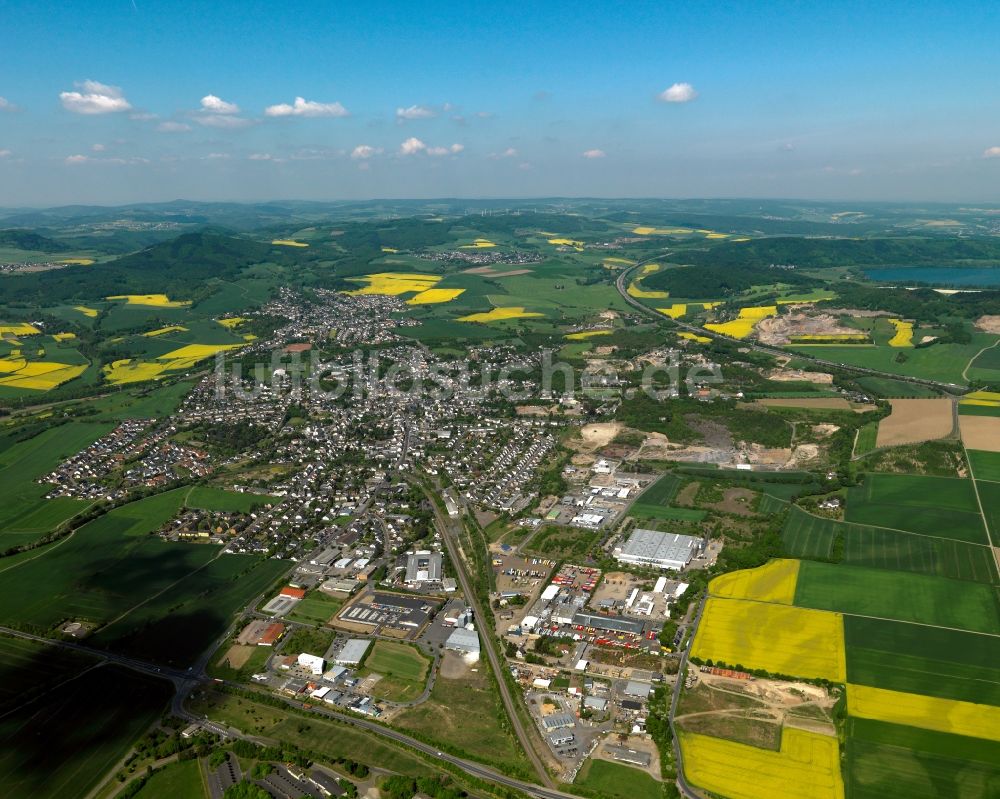 Mendig von oben - Stadtansicht von Mendig im Bundesland Rheinland-Pfalz