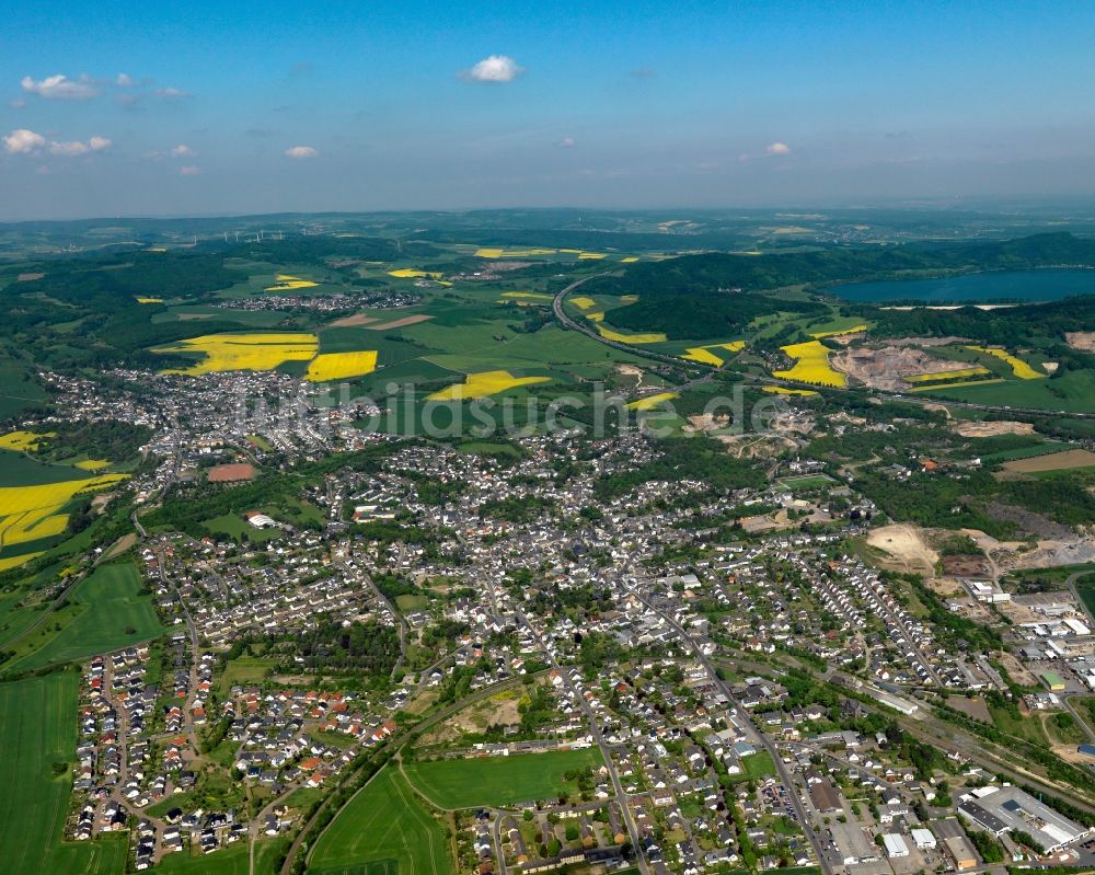 Mendig aus der Vogelperspektive: Stadtansicht von Mendig im Bundesland Rheinland-Pfalz