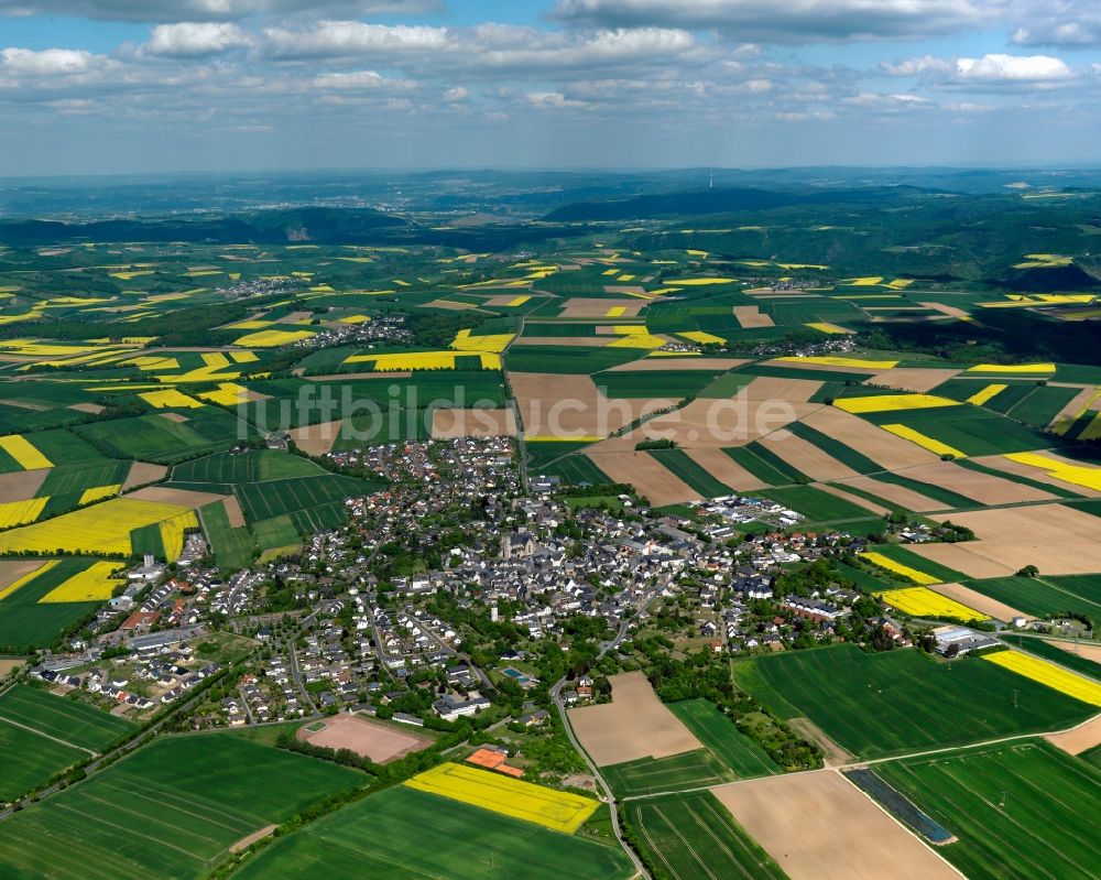 Münstermaifeld aus der Vogelperspektive: Stadtansicht von Münstermaifeld im Bundesland Rheinland-Pfalz