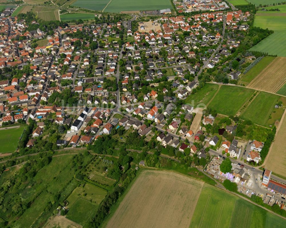 Mommenheim aus der Vogelperspektive: Stadtansicht von Mommenheim im Bundesland Rheinland-Pfalz