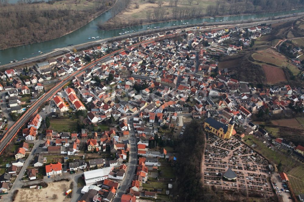 Luftbild Nackenheim - Stadtansicht von Nackenheim im Bundesland Rheinland-Pfalz