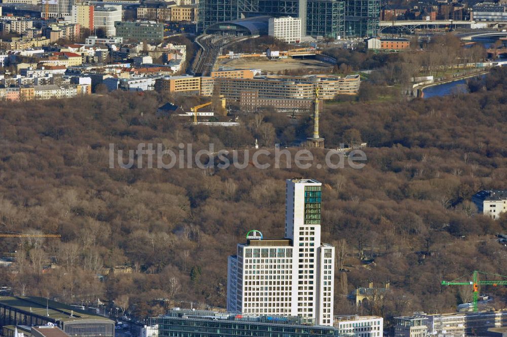 Luftbild Berlin - Stadtansicht mit dem neu errichteten Hochhaus Zoofenster in der City West in Charlottenburg am Bahnhof ZOO