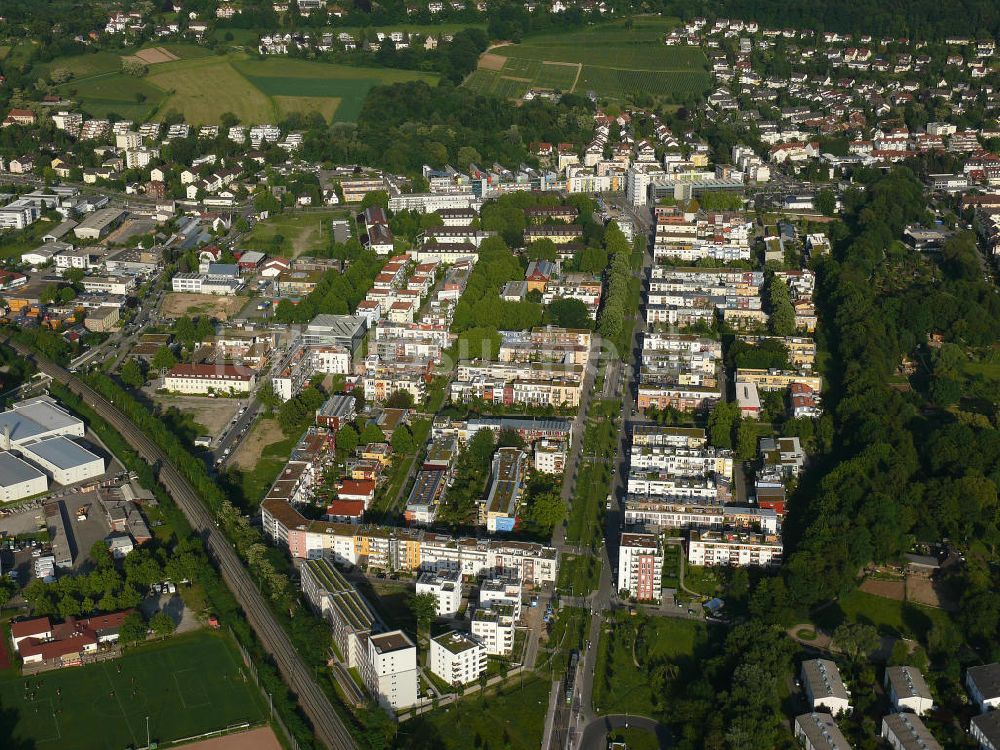 Luftaufnahme Freiburg - Stadtansicht auf das Neubauwohngebiet Quartier Vauban in Freiburg