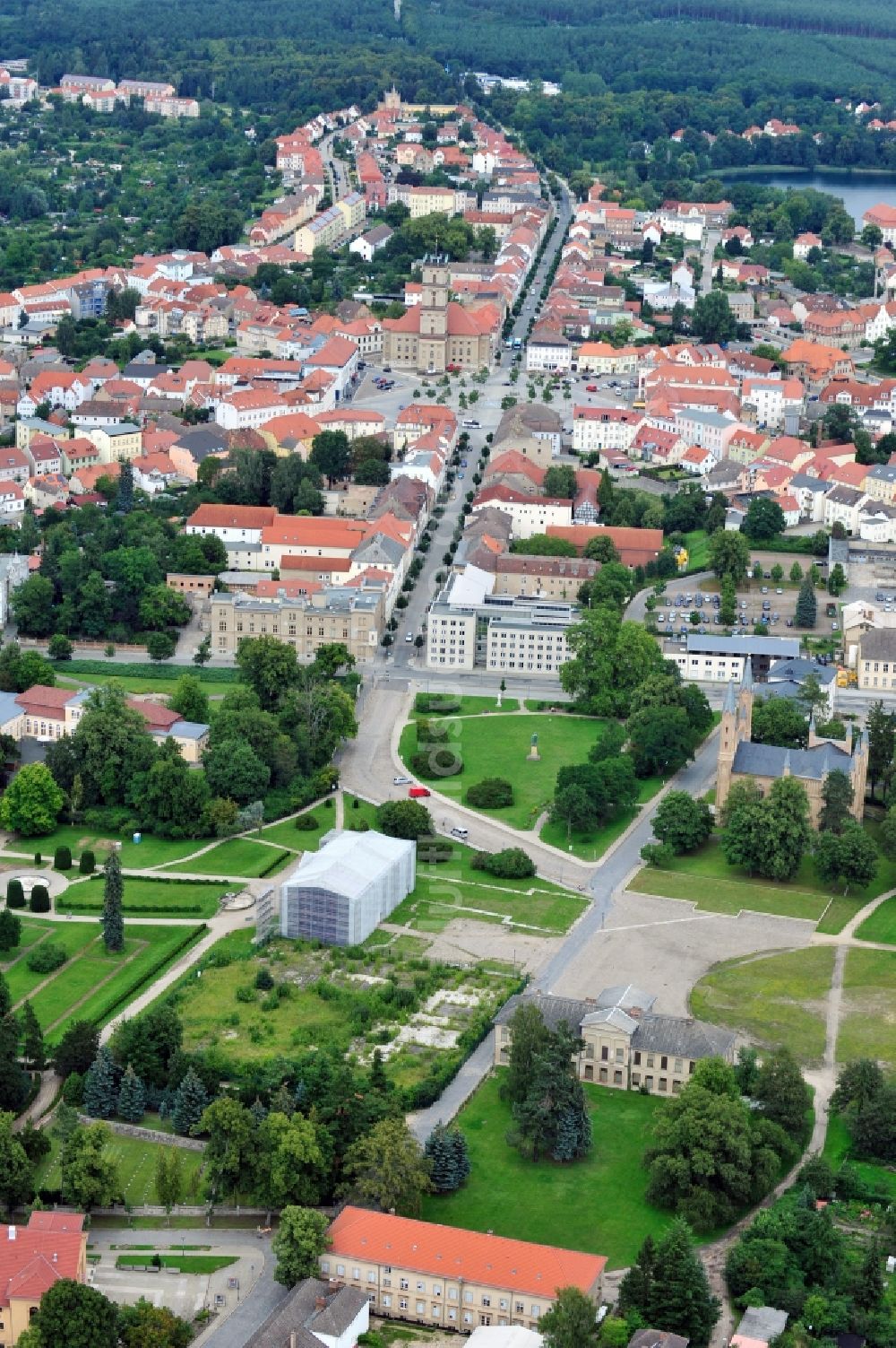 Neustrelitz von oben - Stadtansicht von Neustrelitz im Bundesland Mecklenburg-Vorpommern