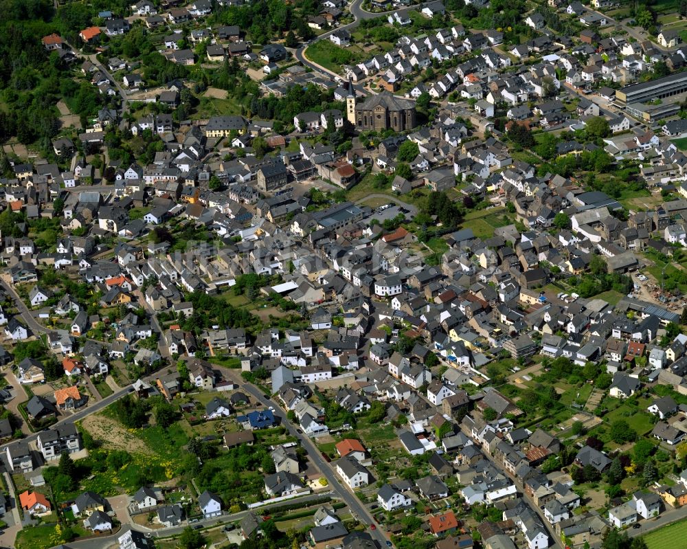 Luftaufnahme Nickenich - Stadtansicht von Nickenich im Bundesland Rheinland-Pfalz