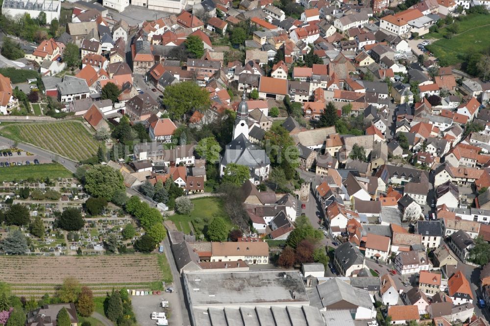 Luftaufnahme Nierstein - Stadtansicht von Nierstein im Bundesland Rheinland-Pfalz