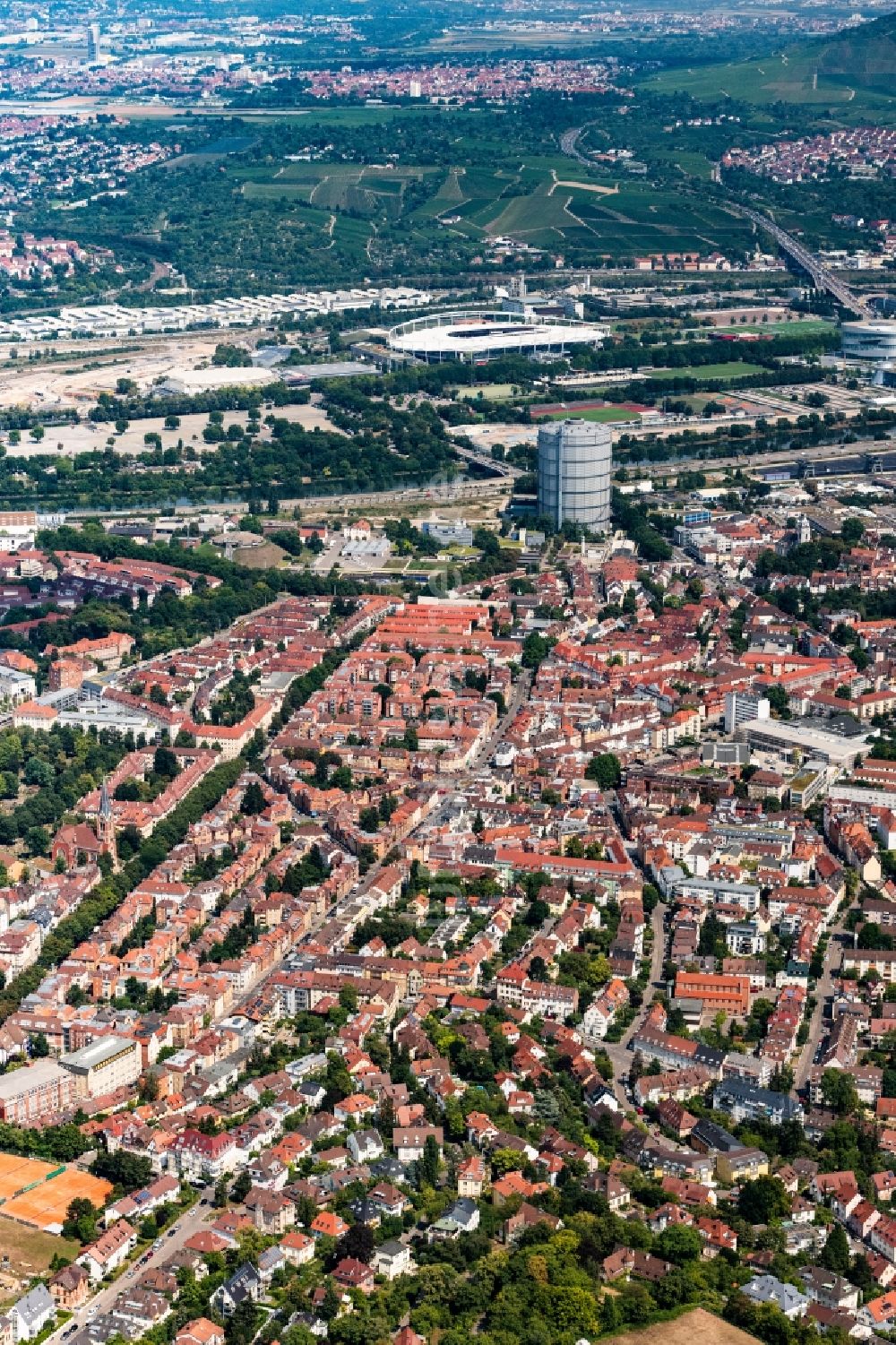 Stuttgart Von Oben Stadtansicht Ostheim Und Wasen Im Stadtgebiet In Stuttgart Im Bundesland Baden Wurttemberg Deutschland