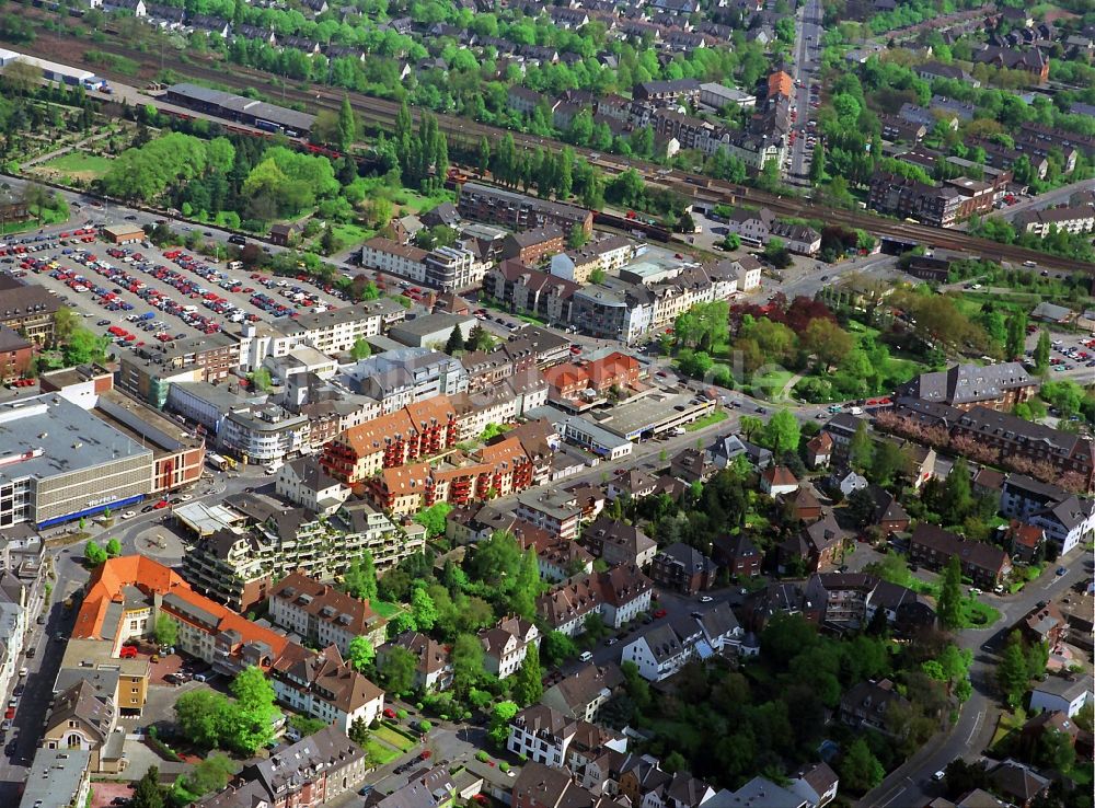 Luftbild Moers - Stadtansicht vom Ostteil des Moerser Zentrums mit Bahnhof in Nordrhein-Westfalen