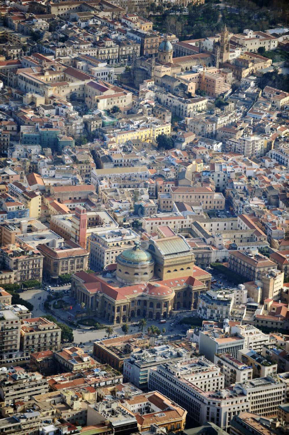 Palermo Sizilien aus der Vogelperspektive: Stadtansicht Palermo auf Sizilien in Italien