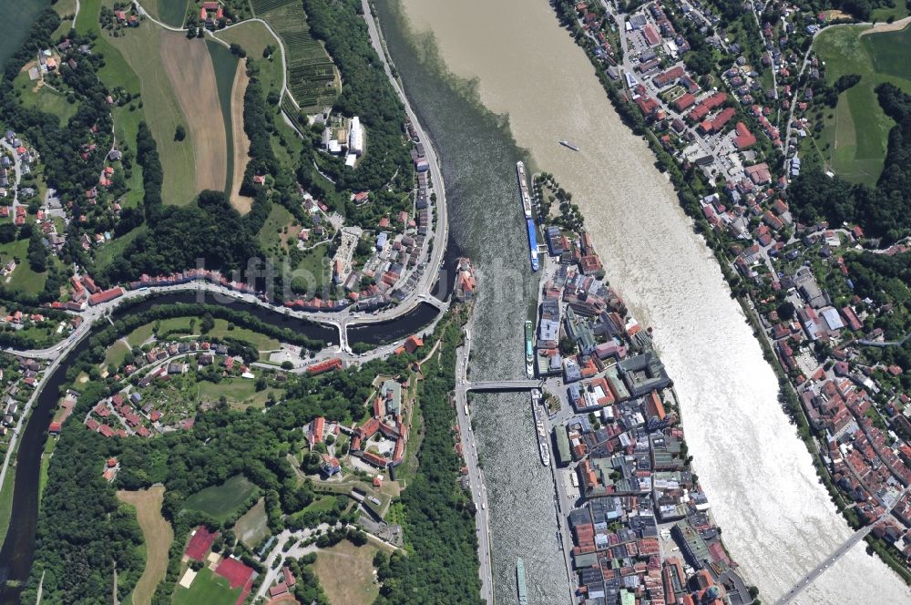 Passau aus der Vogelperspektive: Stadtansicht von Passau an der Donau im Bundesland Bayern