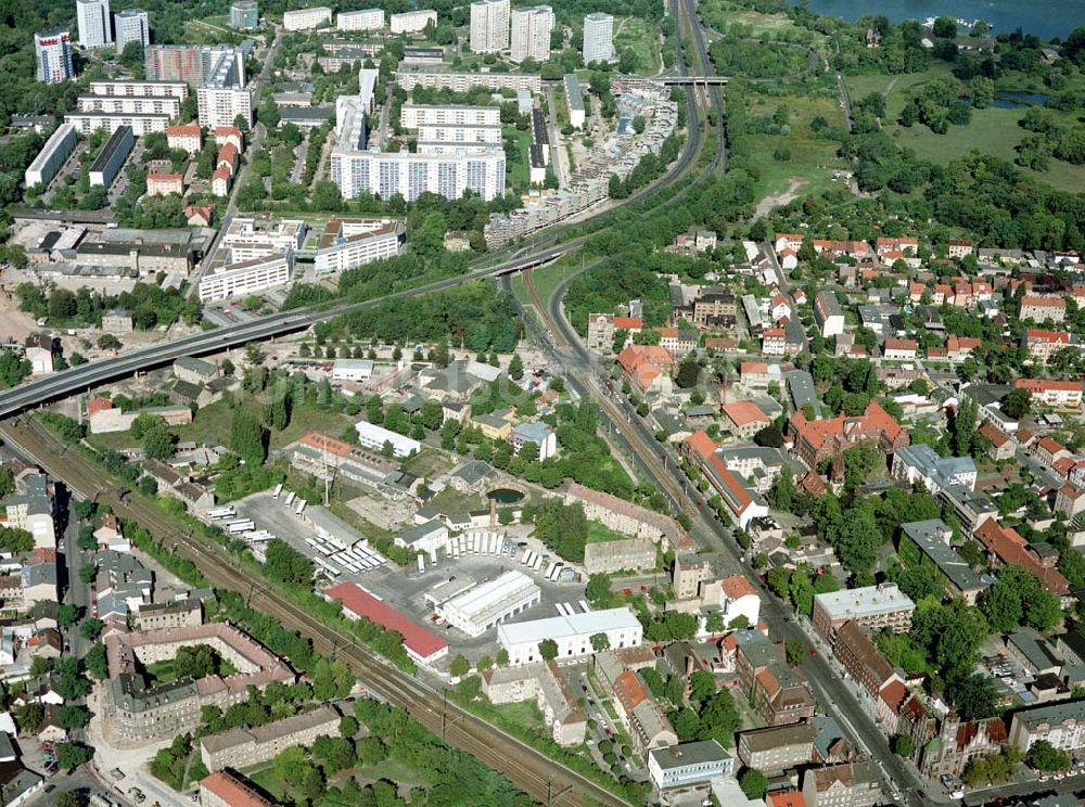 Luftbild Potsdam / BRB - Stadtansicht von Potsdam mit dem Depot der Potsdamer Verkehrsbetriebe in Babelsberg..