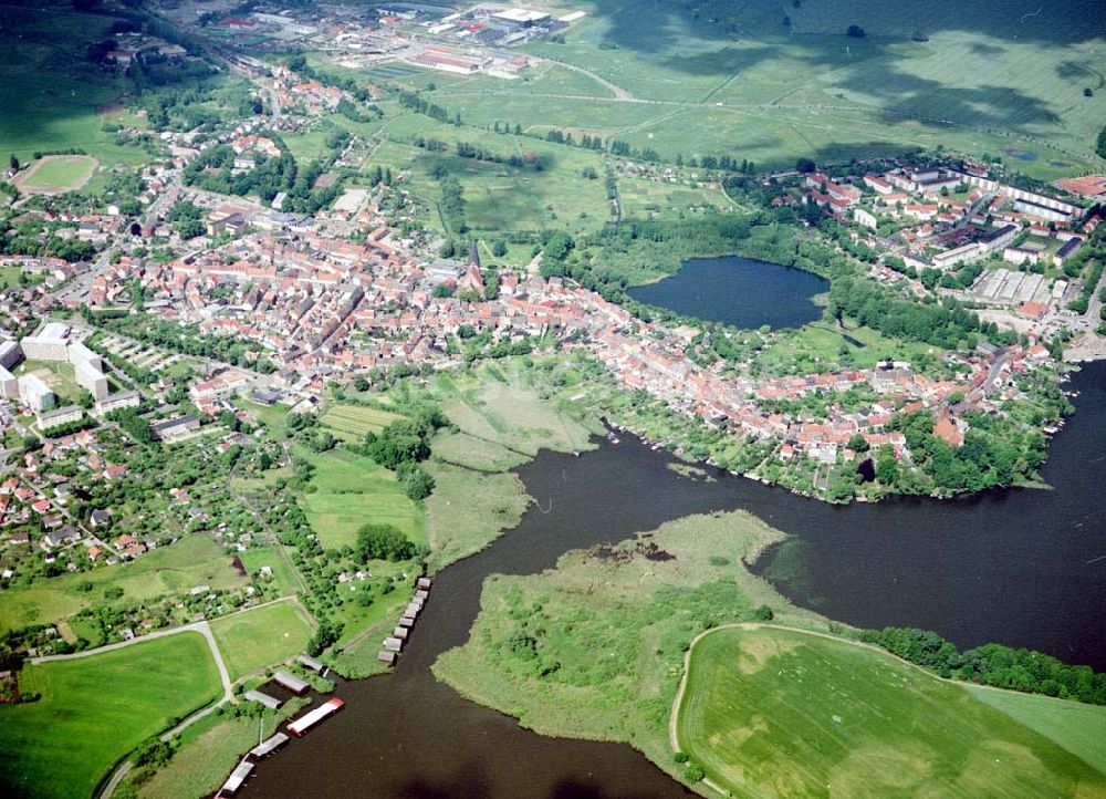 Luftbild Röbel / Müritz - Stadtansicht von Röbel an der Müritz.