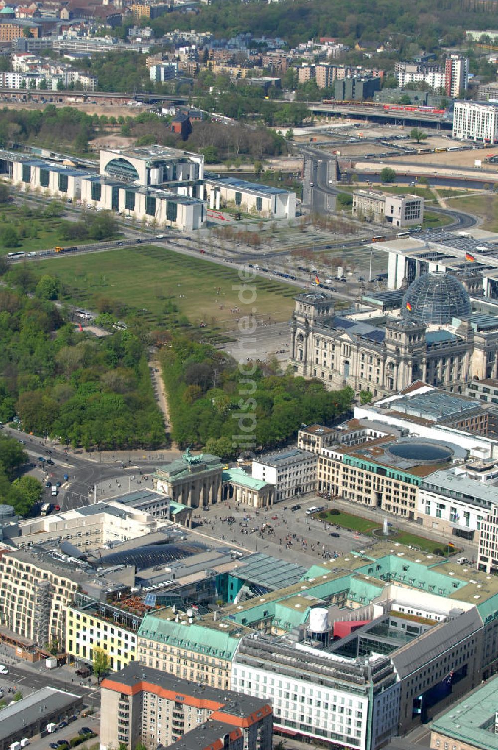 Berlin aus der Vogelperspektive: Stadtansicht Regierungsviertel Berlin