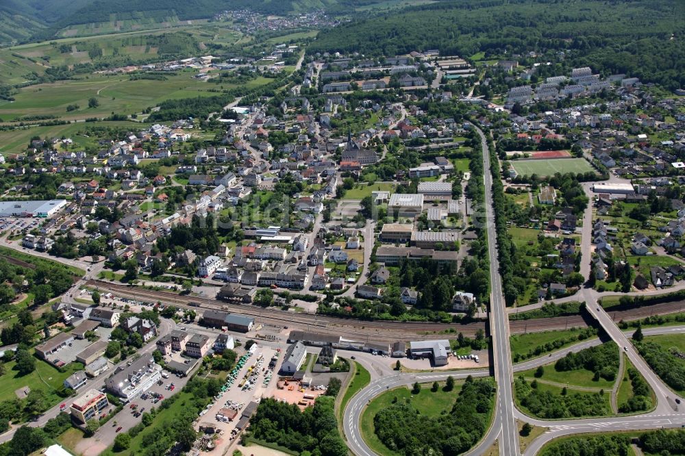 Saarburg aus der Vogelperspektive: Stadtansicht von Saarburg im Bundesland Rheinland-Pfalz