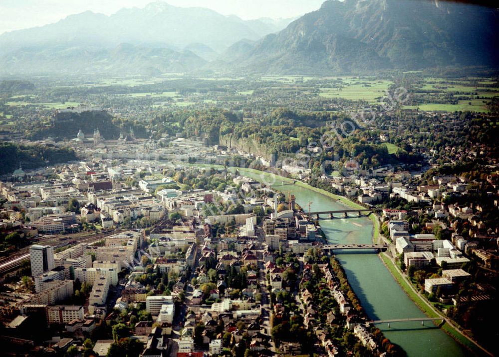 Salzburg aus der Vogelperspektive: Stadtansicht von Salzburg