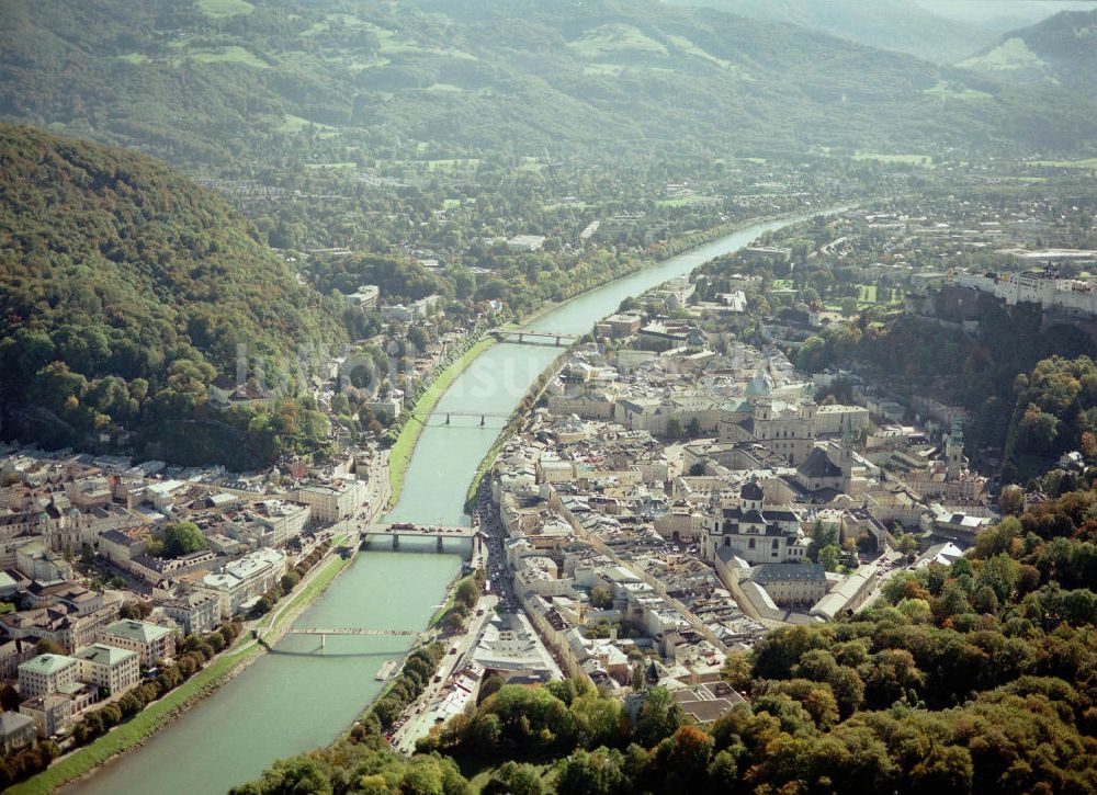 Salzburg aus der Vogelperspektive: Stadtansicht von Salzburg