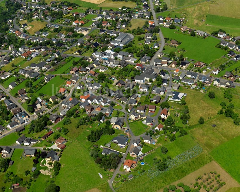 Sankt Katharinen (Landkreis Neuwied) von oben - Stadtansicht von Sankt Katharinen (Landkreis Neuwied) im Bundesland Rheinland-Pfalz