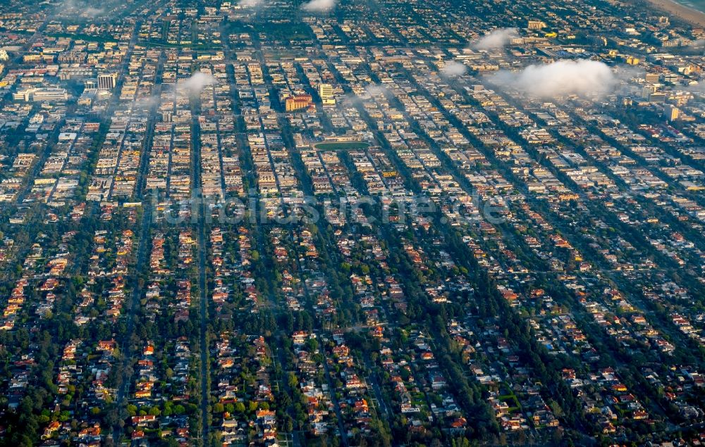 Santa Monica von oben - Stadtansicht von Santa Monica in Kalifornien, USA