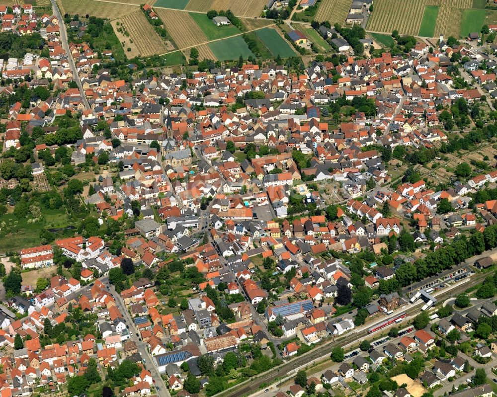 Saulheim, Nieder-Saulheim aus der Vogelperspektive: Stadtansicht von Saulheim, Nieder-Saulheim im Bundesland Rheinland-Pfalz