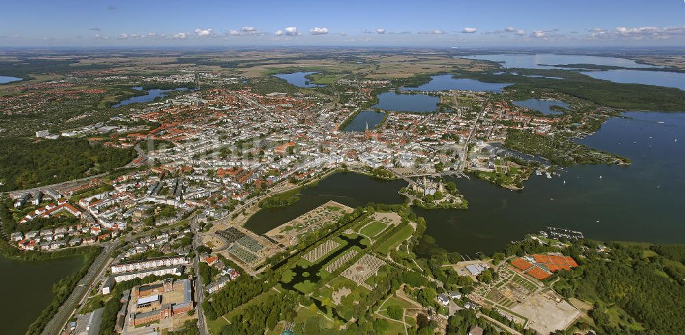 Schwerin aus der Vogelperspektive: Stadtansicht Schwerin