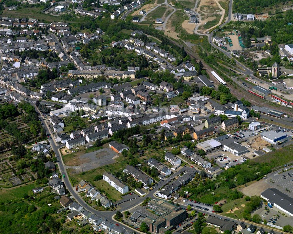 Luftaufnahme Mayen - Stadtansicht des Südens von Mayen im Bundesland Rheinland-Pfalz