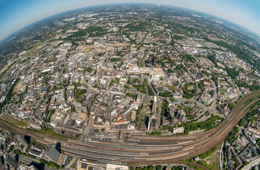 Essen aus der Vogelperspektive: Stadtansicht der Stadt Essen im westfälischen Münsterland im Norden des Bundeslandes Nordrhein-Westfalen