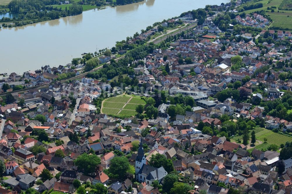 Luftbild Nierstein - Stadtansicht der Stadt Nierstein am Rhein im Bundesland Rheinland-Pfalz 