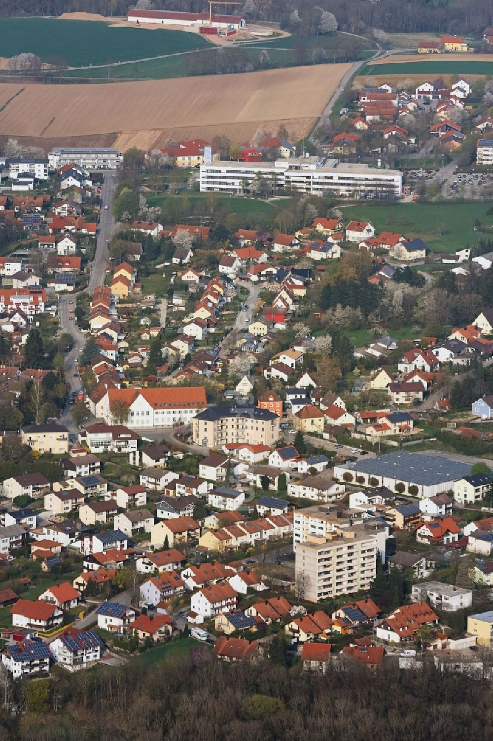 Luftbild Landau an der Isar - Stadtansicht im Stadtgebiet in Landau an der Isar im Bundesland Bayern, Deutschland