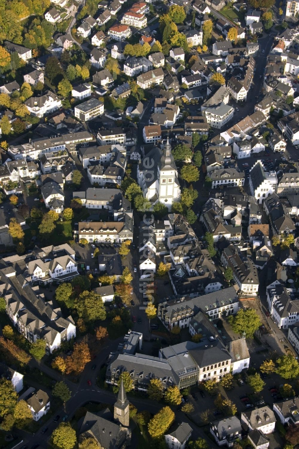 Luftaufnahme Attendorn - Stadtansicht vom Stadtzentrum Attendorn in Nordrhein-Westfalen