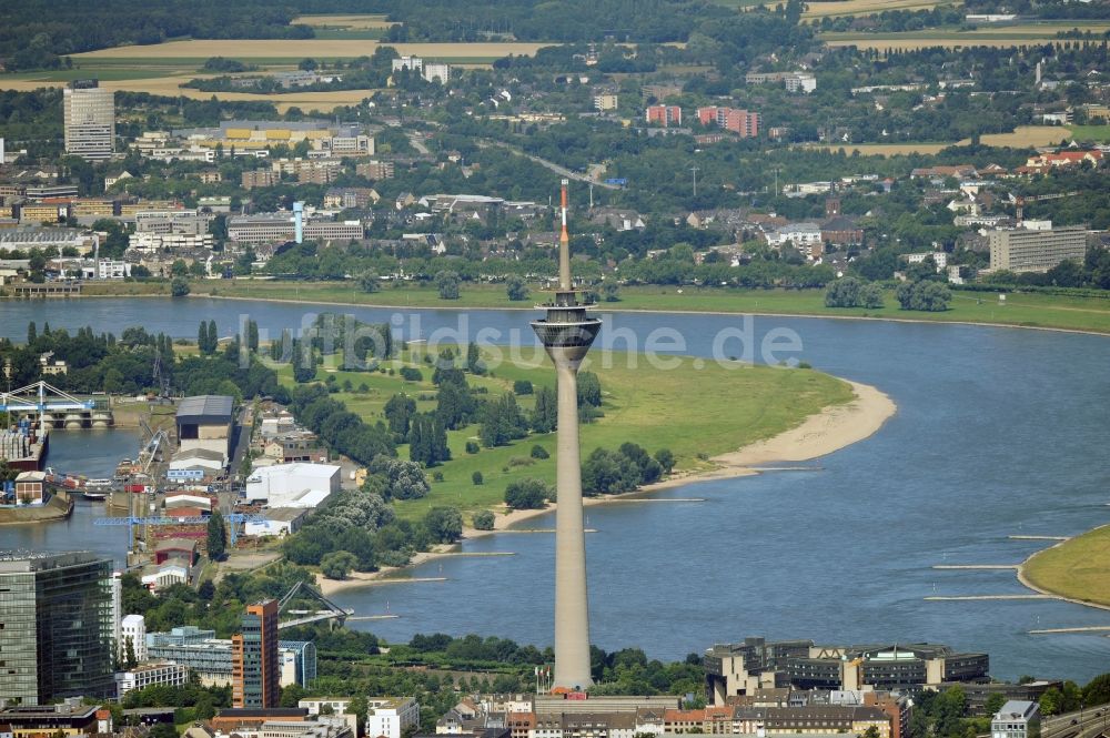 Luftaufnahme Düsseldorf - Stadtansicht vom Stadtzentrum Düsseldorf im Bundesland Nordrhein-Westfalen