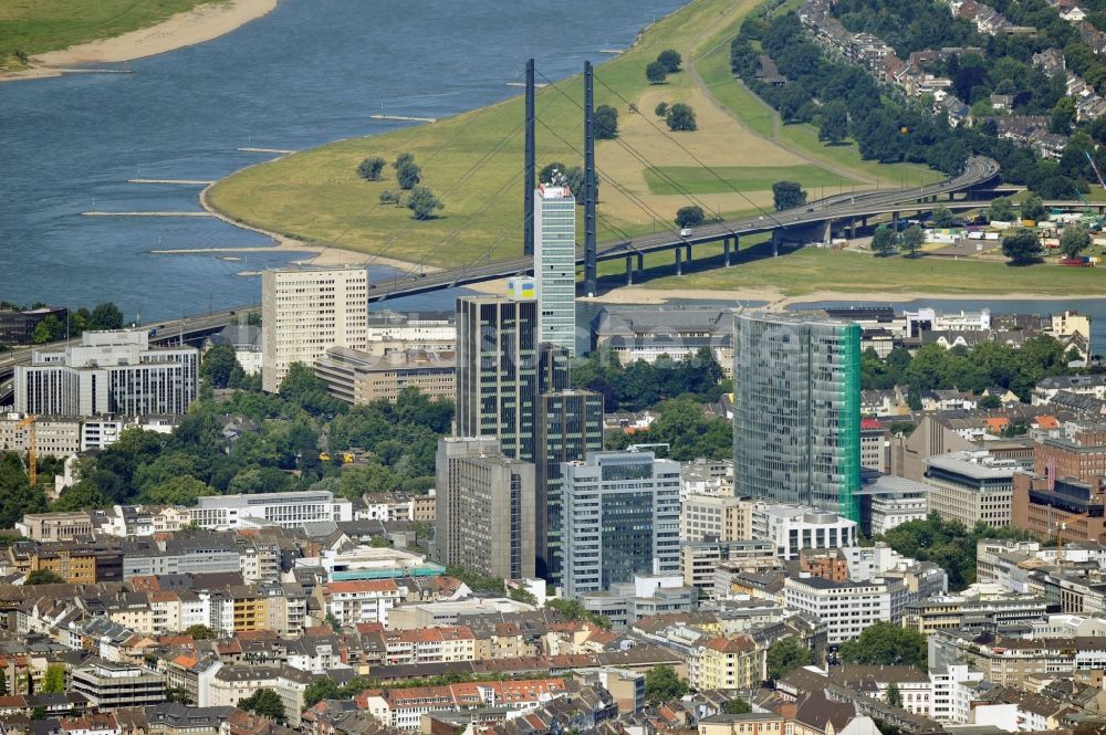 Luftbild Düsseldorf - Stadtansicht vom Stadtzentrum Düsseldorf im Bundesland Nordrhein-Westfalen