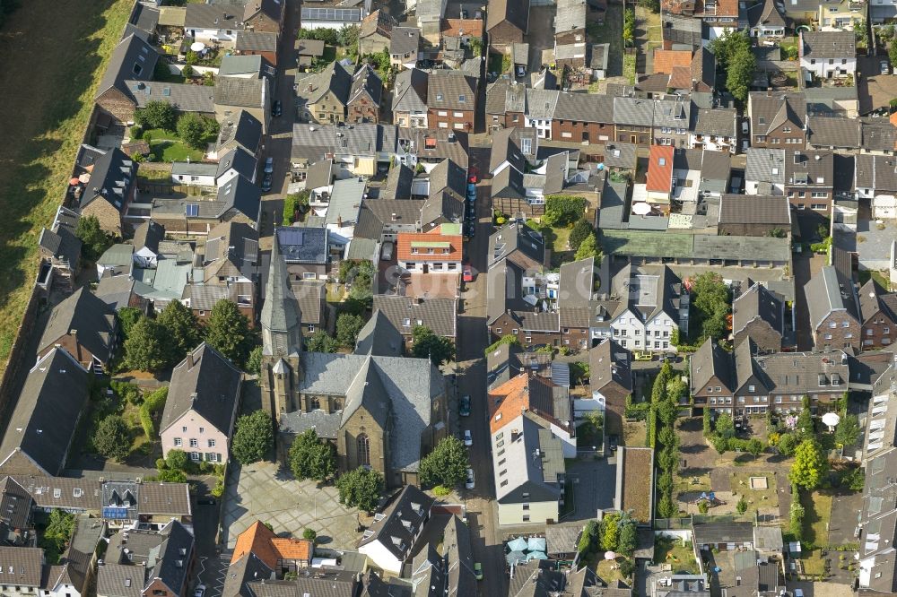 Luftbild Dormagen - Stadtansicht vom Stadtzentrum mit der historischen Stadtfestung in Dormagen im Bundesland Nordrhein-Westfalen