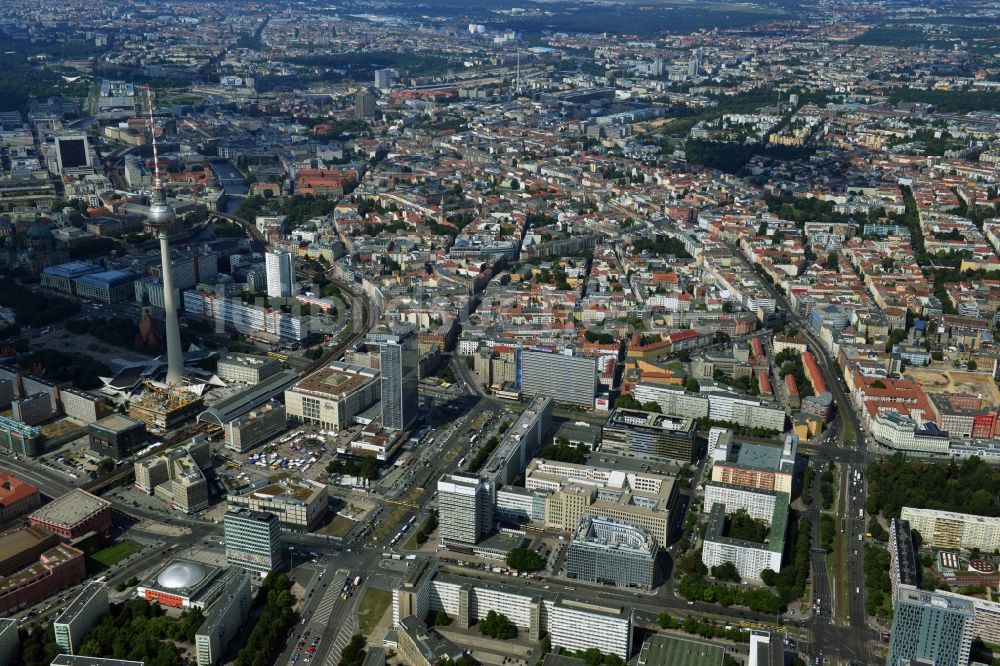 Berlin Mitte von oben - Stadtansicht vom Stadtzentrum Ost am Alexanderplatz im Stadtbezirk Mitte von Berlin