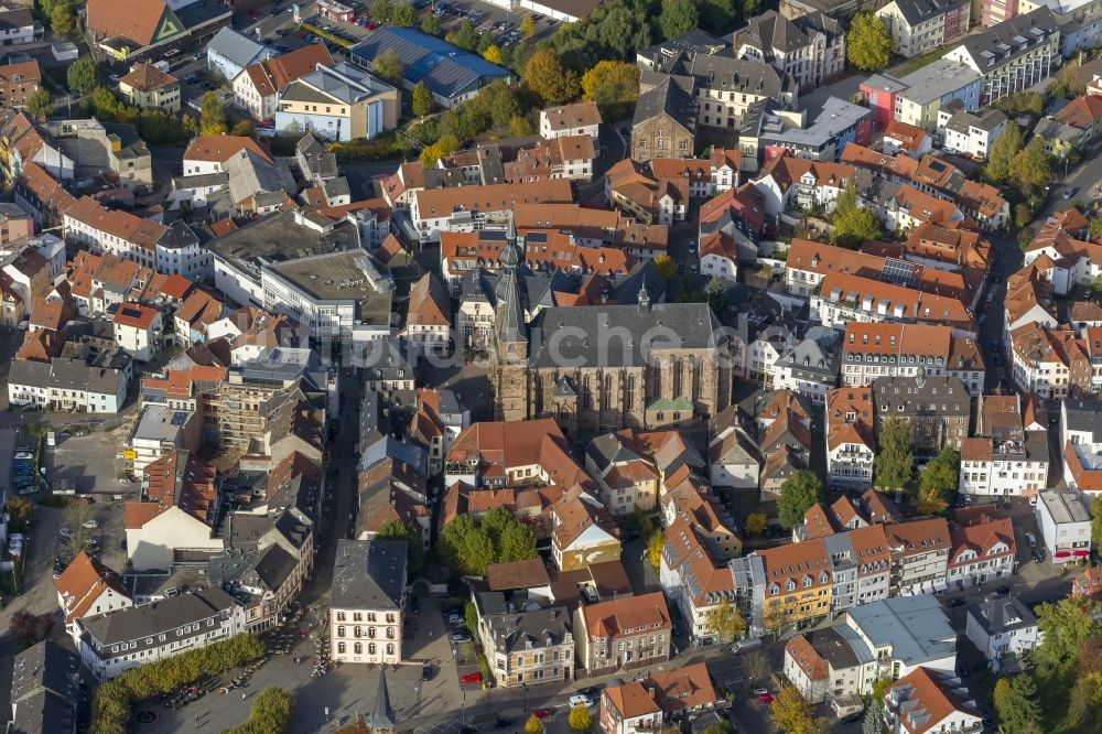 Sankt Wendel von oben - Stadtansicht des Stadtzentrums mit ...